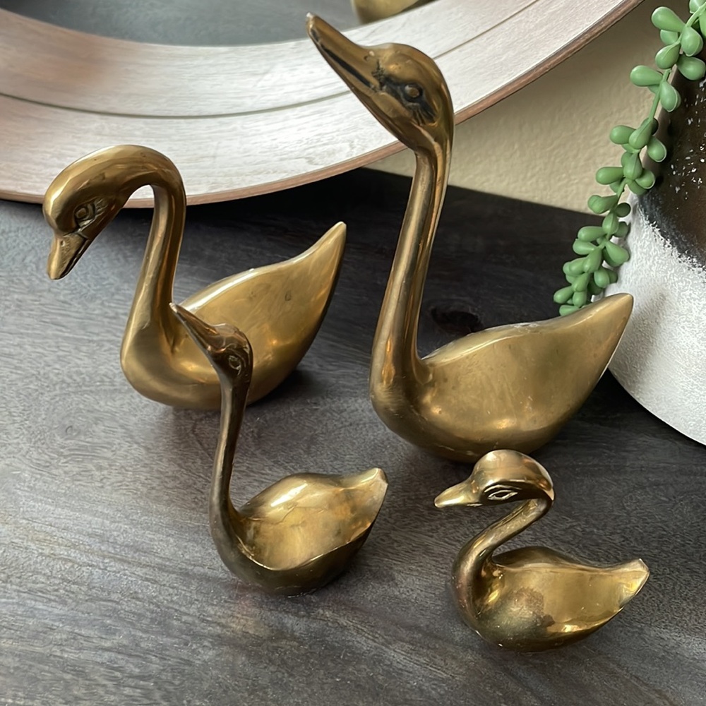 Vintage Set Of 4 Solid Brass Swans - Picture 2 of 11
